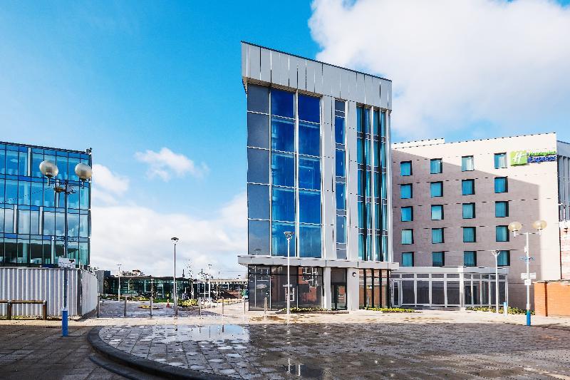 Holiday Inn Express - Stockport, An Ihg Hotel Zewnętrze zdjęcie